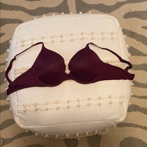 Victoria’s Secret Pink bra